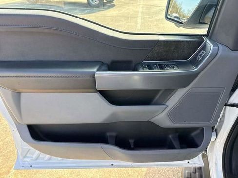 Used 2023 Ford F150 Lightning XLT image 27