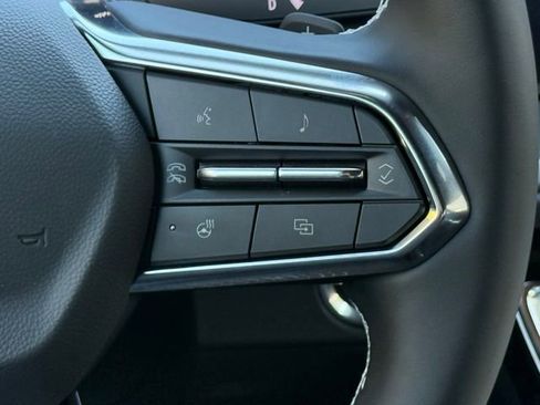 New 2026 Chevrolet Traverse LT w/ Driver Confidence Package FWD image 32