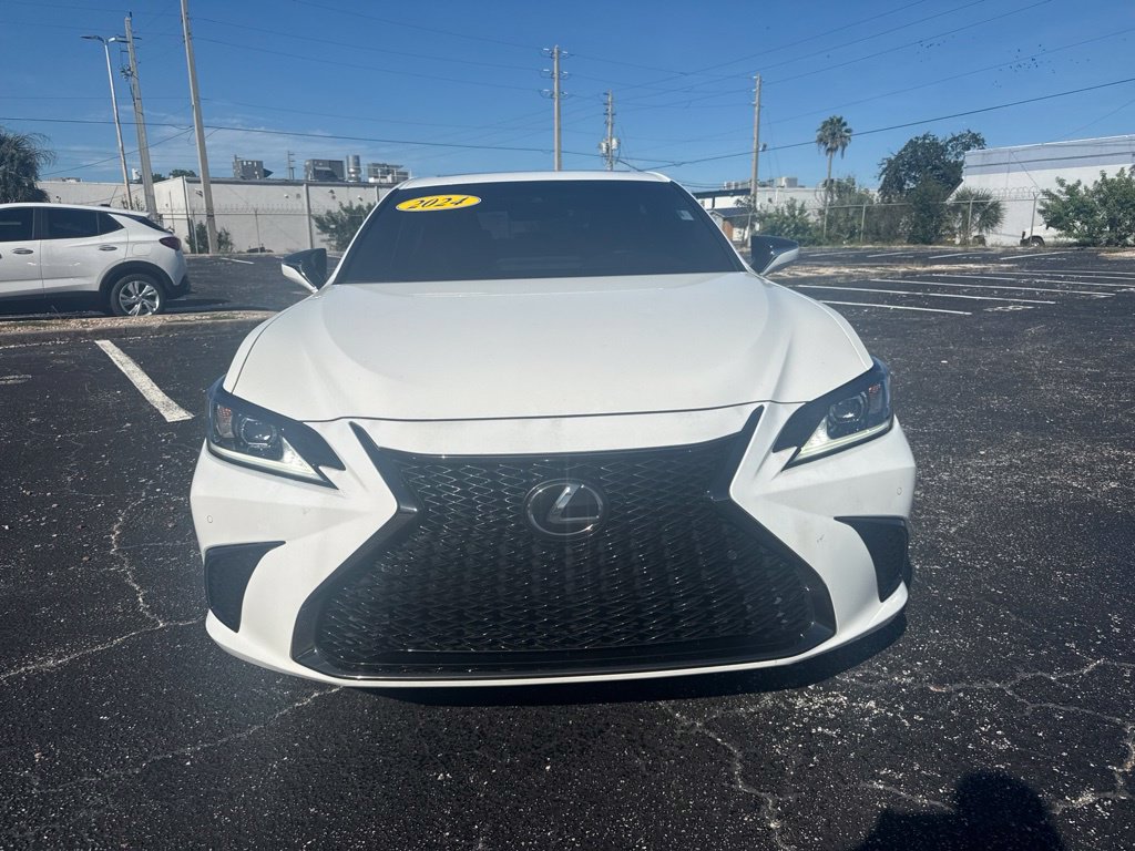 Used 2024 Lexus ES 350 F Sport w/ Accessory Package (Z2) FWD image 2