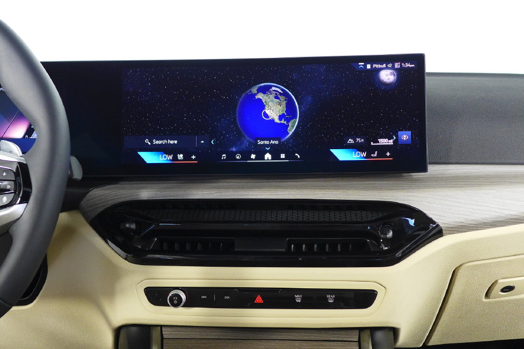 Used 2026 BMW 330i Sedan w/ Convenience Package RWD image 26