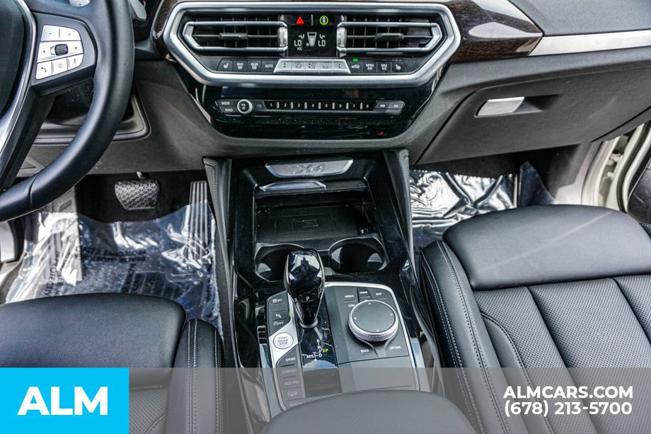 Used 2025 BMW X4 xDrive30i AWD/4WD image 38