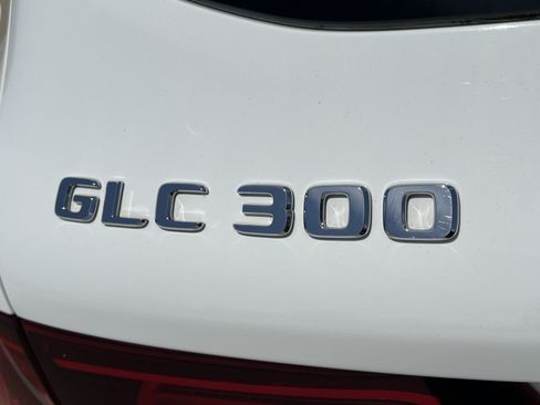 Used 2022 Mercedes-Benz GLC 300 image 38