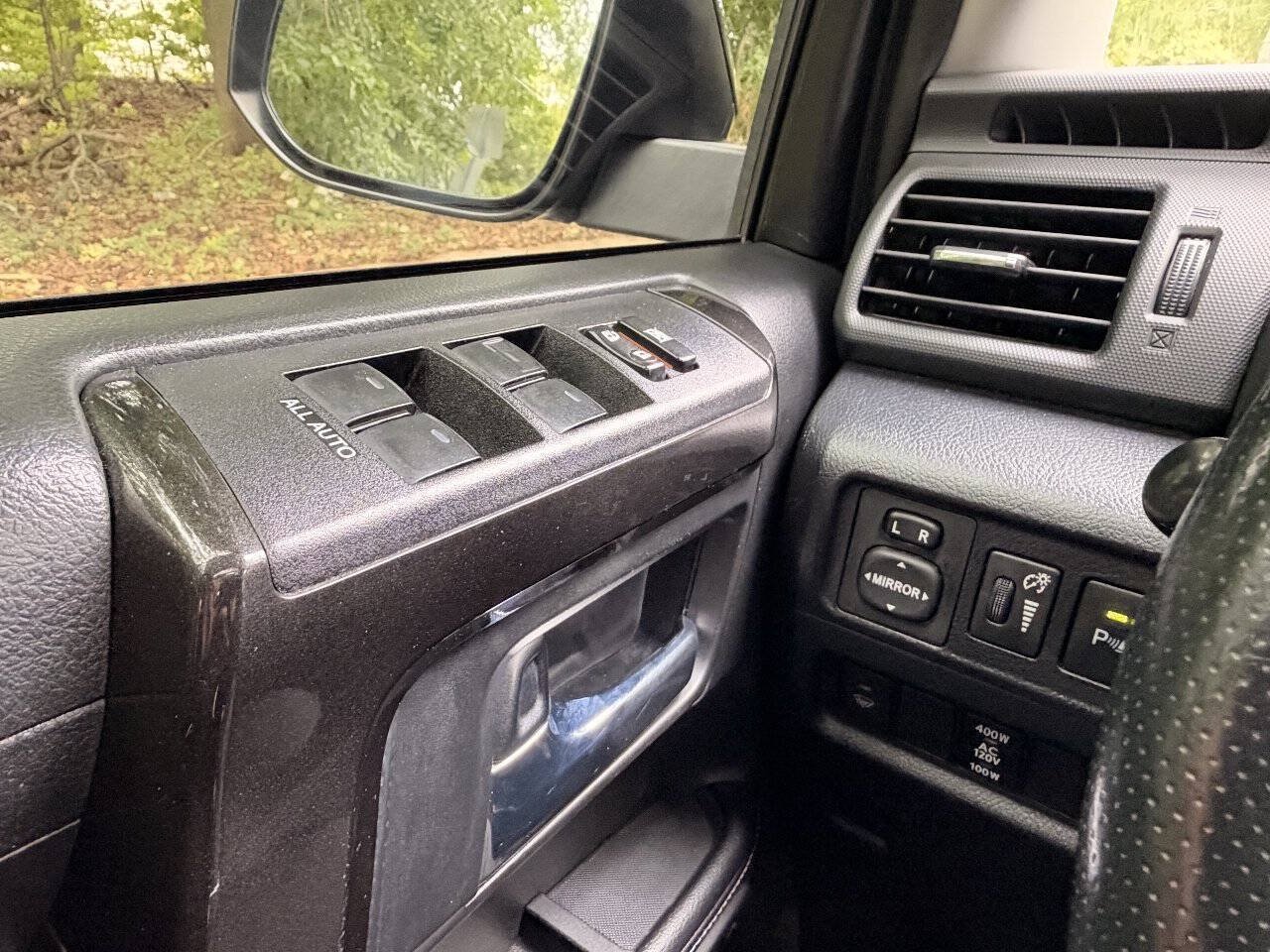 Used 2019 Toyota 4Runner Limited AWD/4WD image 25