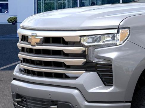 New 2026 Chevrolet Silverado 1500 High Country w/ Technology Package AWD/4WD image 13