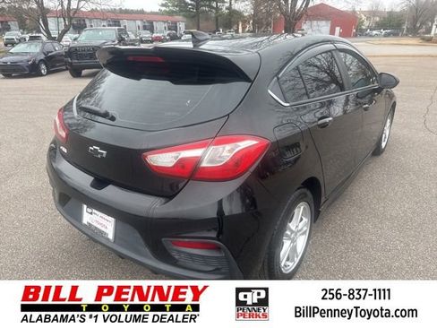 Used 2017 Chevrolet Cruze LT w/ Convenience Package image 5