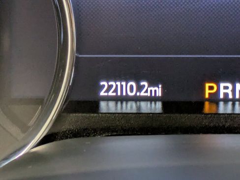 Used 2022 Ford F250 Lariat w/ Chrome Package image 16