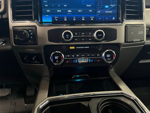 Used 2022 Ford F250 Lariat w/ Lariat Ultimate Package image 14