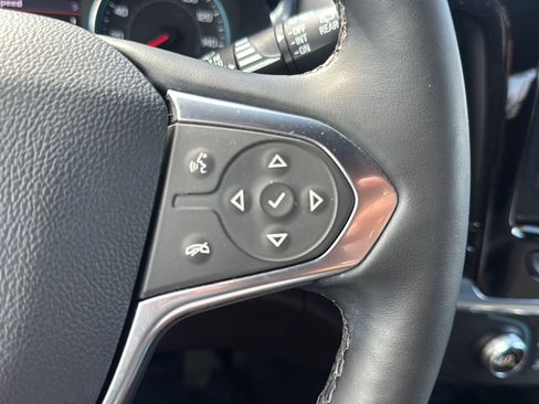 Used 2023 Chevrolet Traverse LT AWD/4WD image 35