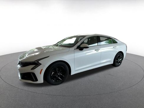 Used 2025 Kia K5 LXS image 8