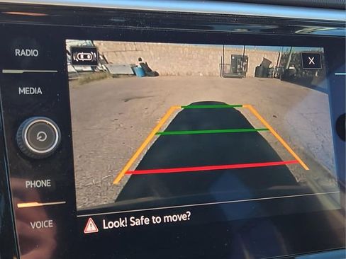 Used 2022 Volkswagen Atlas SE image 28