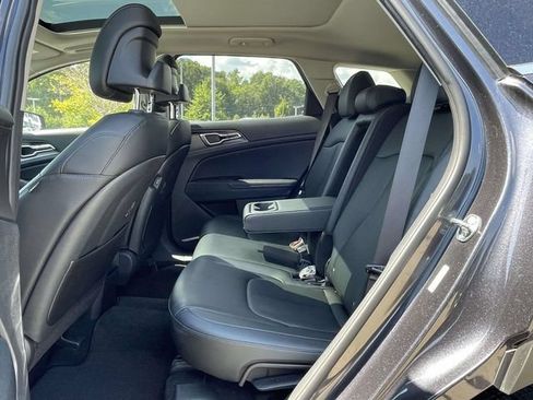 Certified 2026 Kia Sportage EX w/ EX Panorama Roof Package FWD image 10