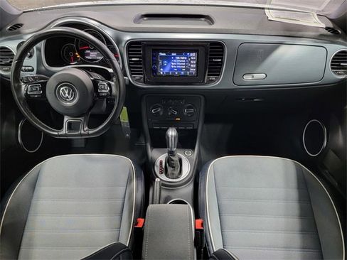 Used 2016 Volkswagen Beetle 1.8T Denim image 16