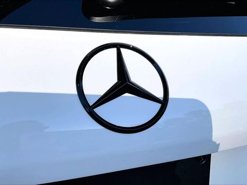 Certified 2022 Mercedes-Benz GLC 43 AMG 4MATIC image 30