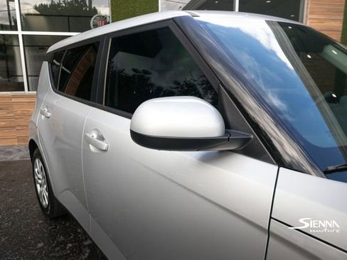 Used 2020 Kia Soul LX image 13