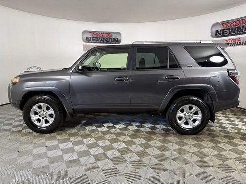 Used 2014 Toyota 4Runner SR5 RWD image 6
