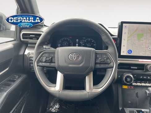 Used 2025 Toyota Tacoma TRD Off-Road w/ TRD Off Road Premium Package AWD/4WD image 15