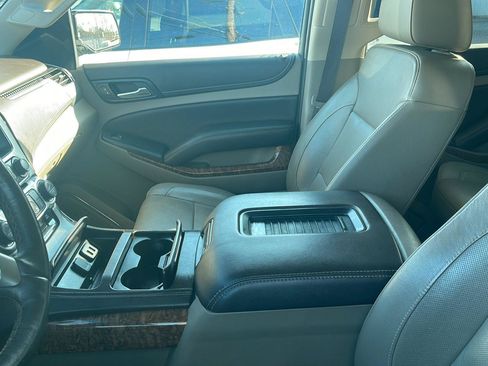 Used 2017 Chevrolet Tahoe Premier AWD/4WD image 9