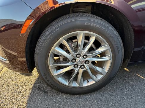 Used 2024 Buick Enclave Avenir w/ Avenir Technology Package AWD/4WD image 5