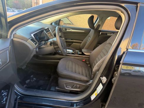 Used 2014 Ford Fusion SE image 26