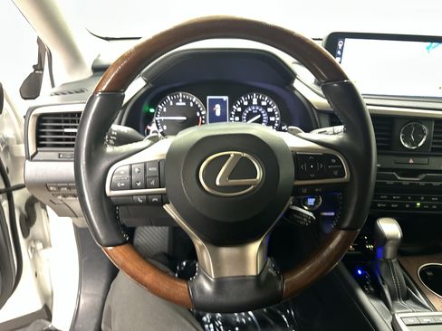 Used 2021 Lexus RX 350L Premium w/ Premium Package AWD/4WD image 18