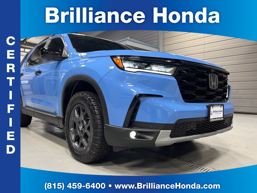 Certified 2024 Honda Pilot TrailSport image 1