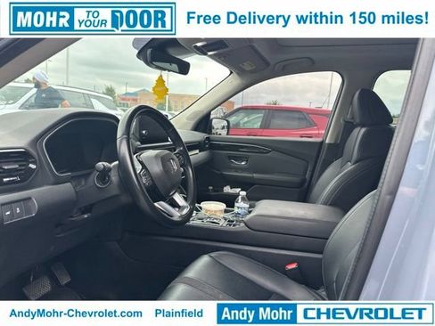 Used 2024 Honda Pilot Touring image 4