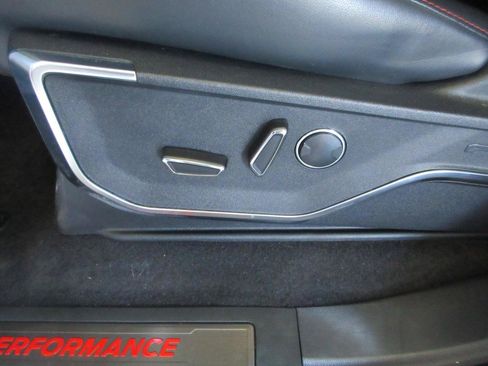 Used 2025 Ford F150 Raptor AWD/4WD image 9