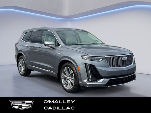 Used 2021 Cadillac XT6 Premium Luxury AWD/4WD image 7