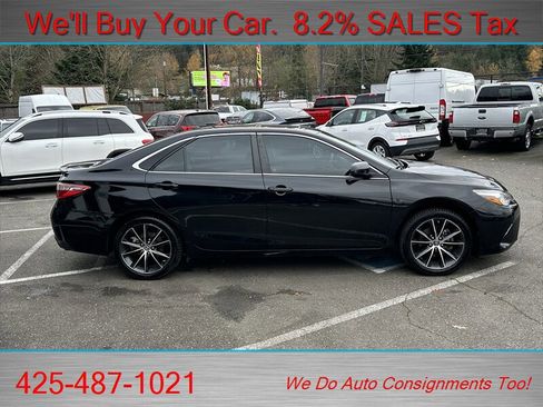Used 2015 Toyota Camry XSE w/ Moonroof Package image 6
