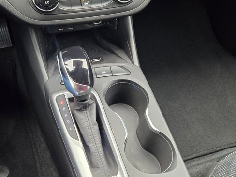 Certified 2024 Buick Envista Preferred w/ Convenience II Package image 20