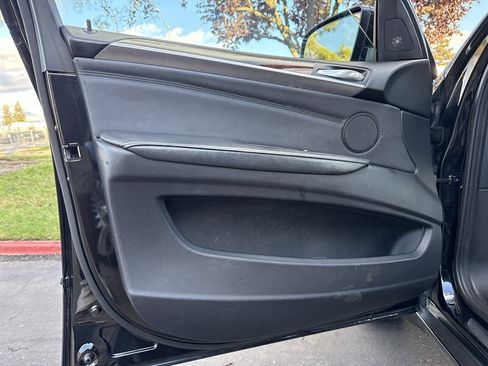 Used 2013 BMW X5 xDrive50i image 21