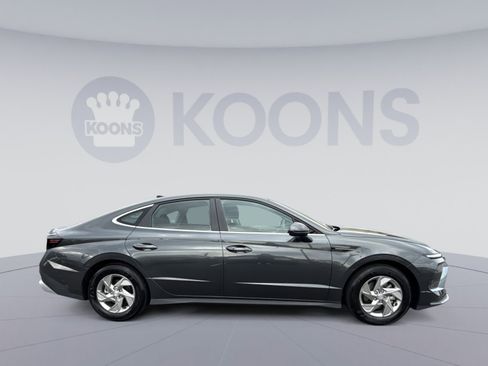 Used 2026 Hyundai Sonata SE FWD image 8