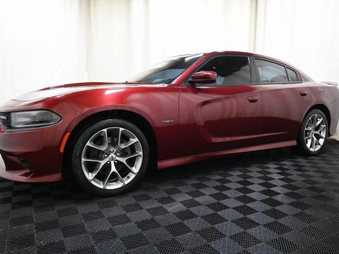 Used 2019 Dodge Charger R/T w/ Plus Group image 5