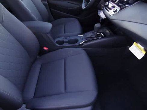 Used 2025 Toyota Corolla LE image 12