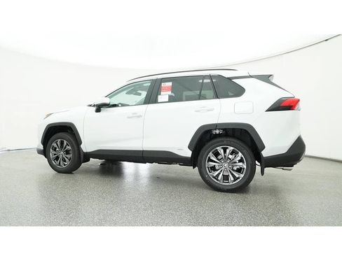 Used 2024 Toyota RAV4 Limited w/ Advanced Technology Package AWD/4WD image 26