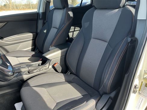 Used 2023 Subaru Crosstrek 2.0i Premium image 17