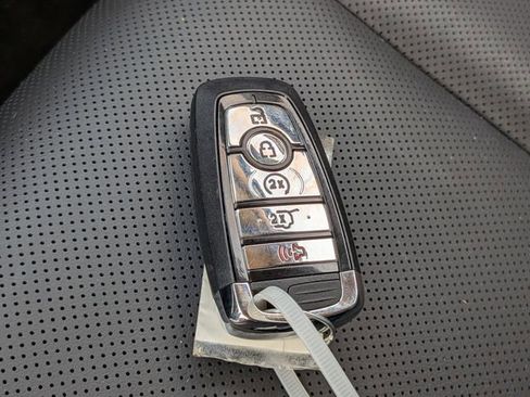 New 2026 Lincoln Corsair Premiere image 27