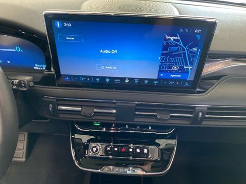 New 2025 Lincoln Corsair Grand Touring w/ Equipment Group 301A image 23