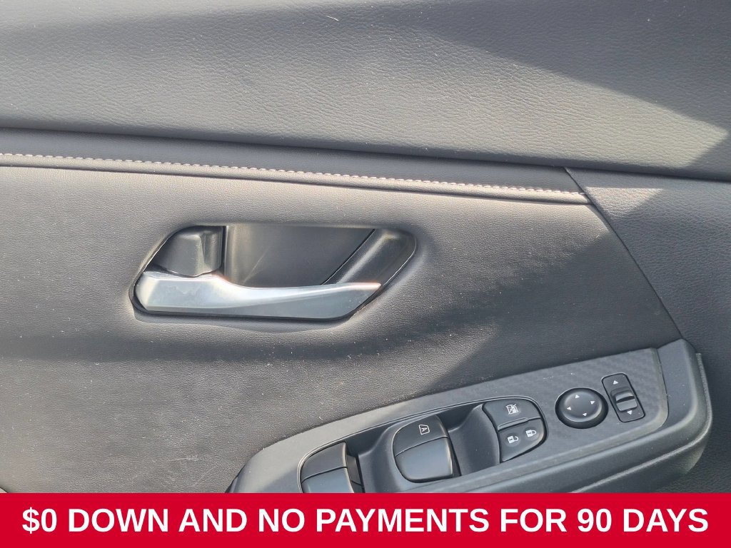 Used 2025 Nissan Sentra SV FWD image 13