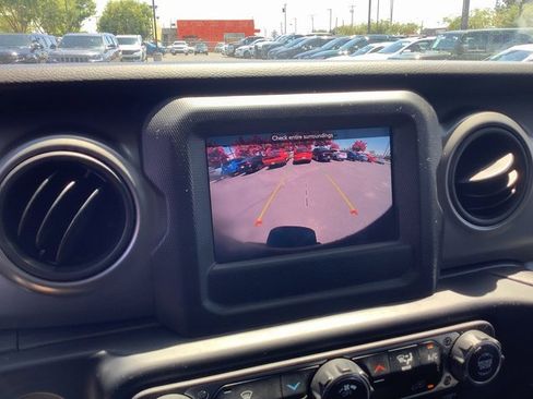 Used 2023 Jeep Wrangler Sport S image 19