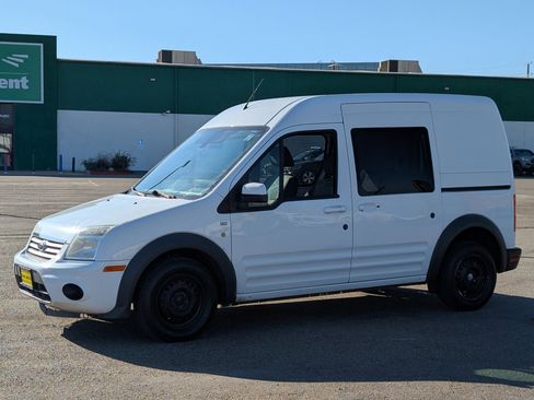 Used 2013 Ford Transit Connect XLT image 2