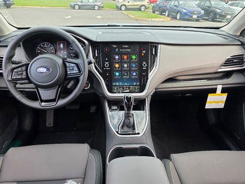 Used 2025 Subaru Outback Onyx Edition image 2