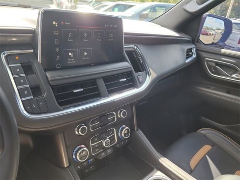 Used 2023 GMC Yukon AT4 w/ Technology Package image 22