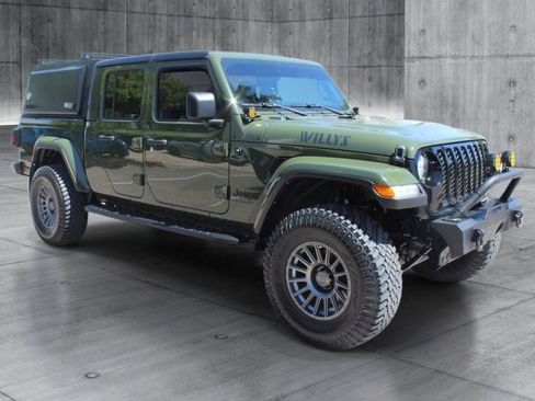 Used 2023 Jeep Gladiator Sport AWD/4WD image 8