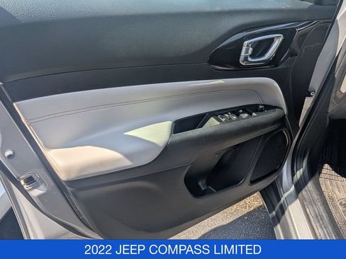 Used 2022 Jeep Compass Limited AWD/4WD image 10