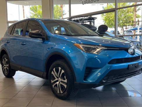 Used 2018 Toyota RAV4 LE w/ All Weather Liner Package FWD image 7