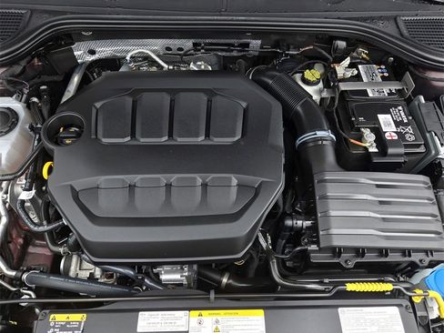 Used 2023 Volkswagen GTI SE image 33