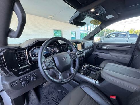 Used 2025 Chevrolet Silverado 1500 ZR2 w/ Technology Package AWD/4WD image 13