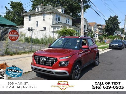 Used 2026 Hyundai Venue SEL FWD image 3