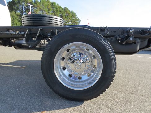 New 2026 RAM 5500 Tradesman w/ Chrome Appearance Group image 11